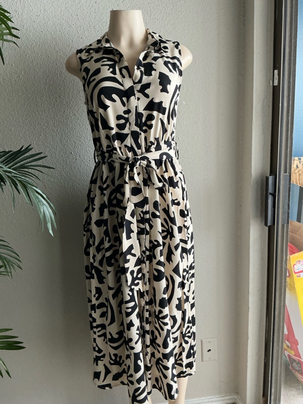 Sleeveless Black & Cream Print Midi Shirt Dress with Tie Waist